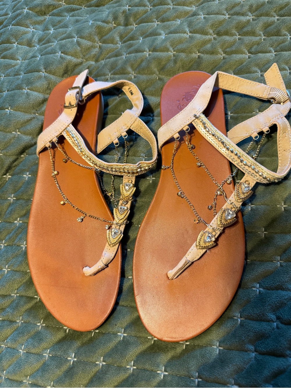 Women’s Beaded T-Strap Sandals – Ivory